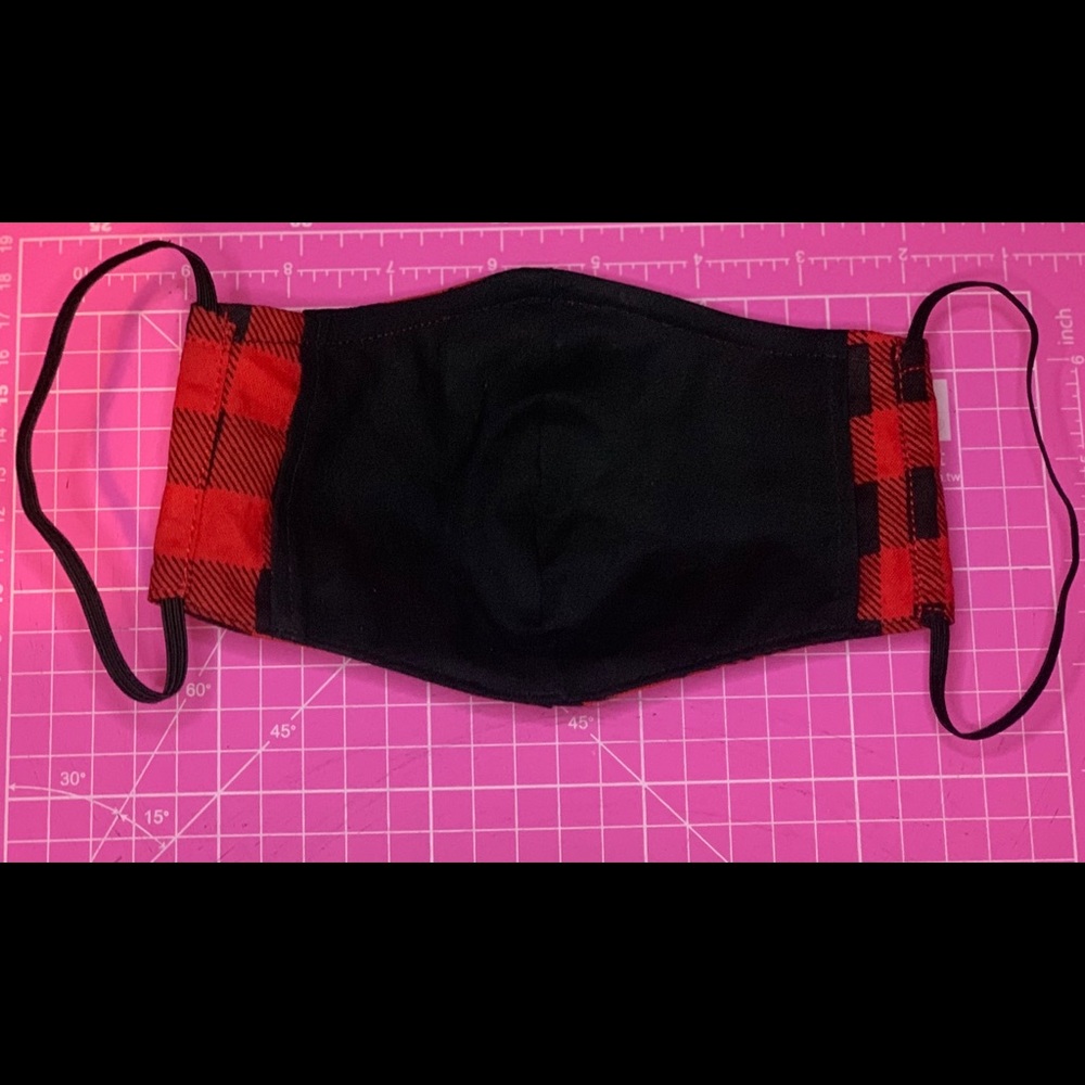 Triple layer face mask. Nose wire. Pocket Filter - Picture 2 of 7
